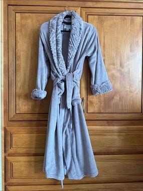 Midnight by Carole Hochman Plush Faux-Fur Robe in Blush Pink